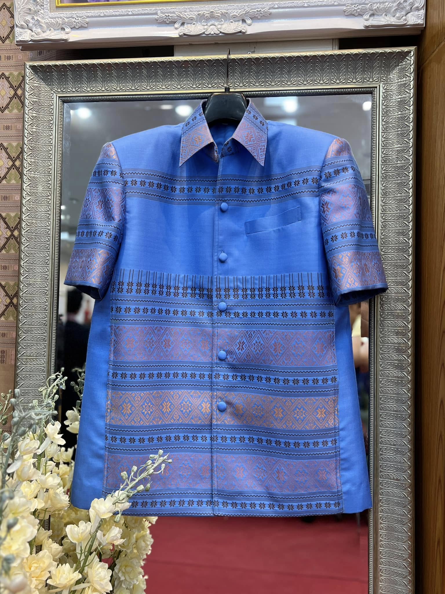 เสื้อสูทไหมแพรวา แขนสั้น สีฟ้า เลือกไซส์ รหัส DR-BM-0901686