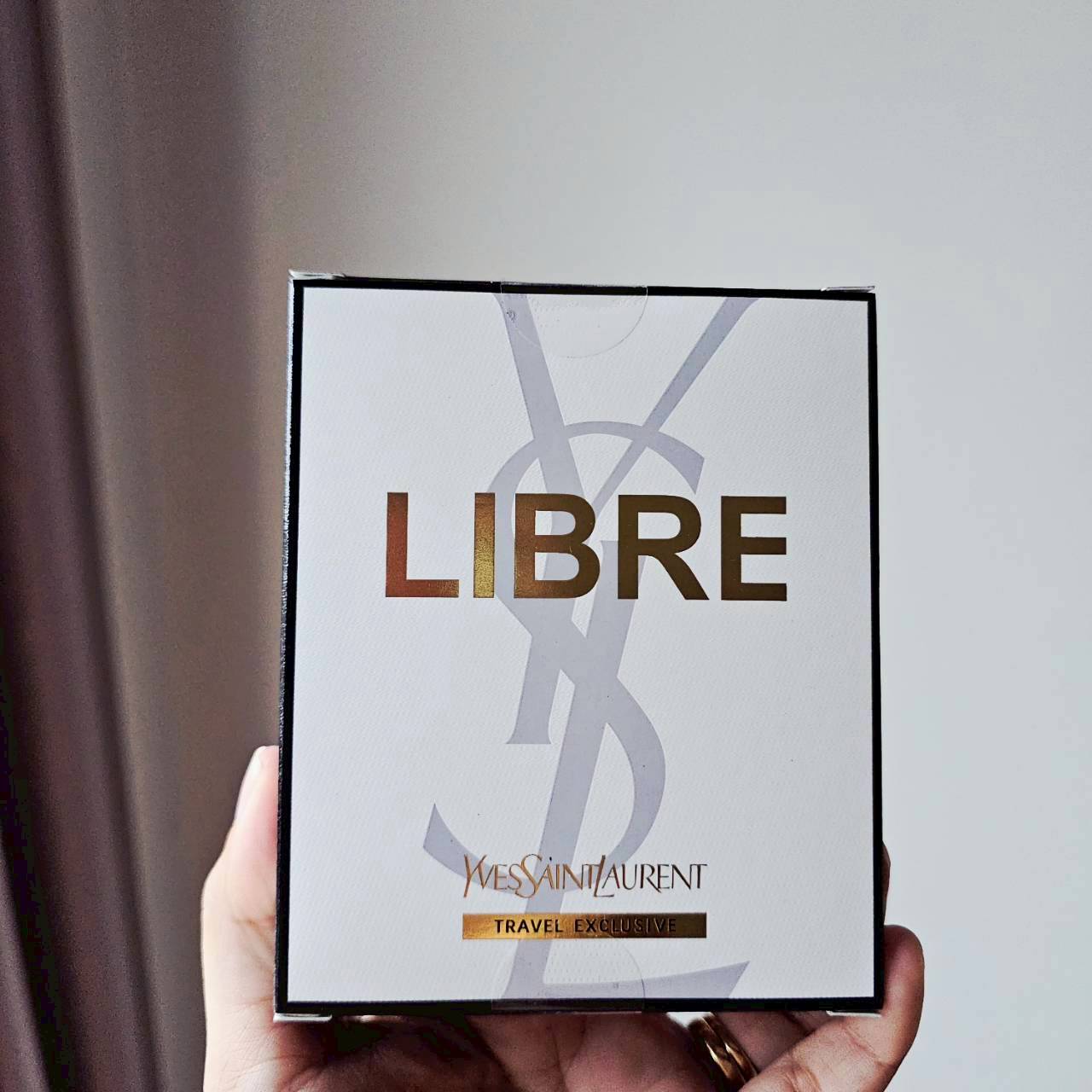 น้ำหอมแท้ Ysl libre edp gift box set ▫️น้ำหอม 50ml ▫️Shower gel 50ml