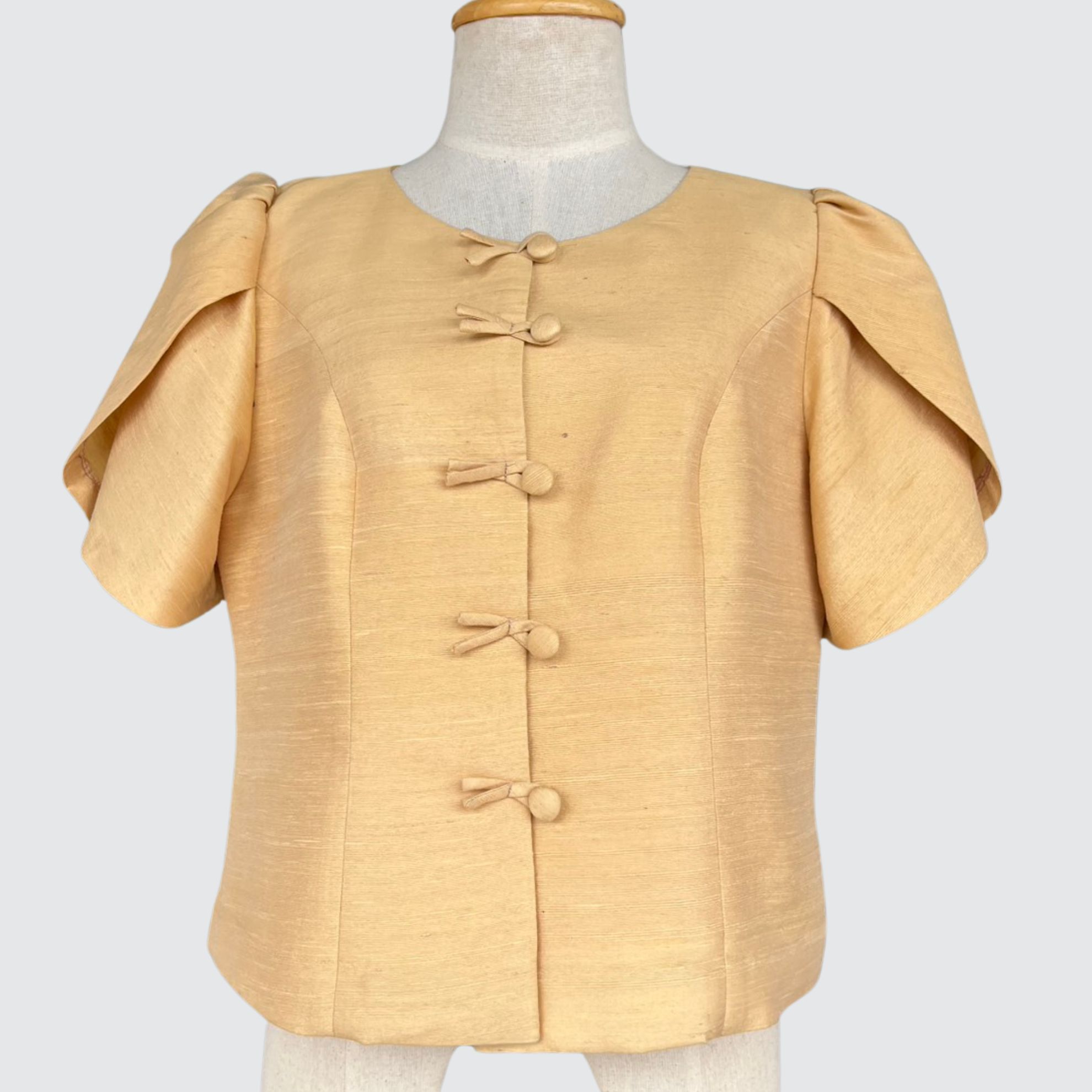 เสื้อสตรี สีพื้น เนื้อไหมบ้าน ไหมแท้ 100% | เลือกไซส์ | เลือกสีได้โดยแจ้งรหัสผ้าที่หมายเหตุ รหัส WD-PTS-1096862