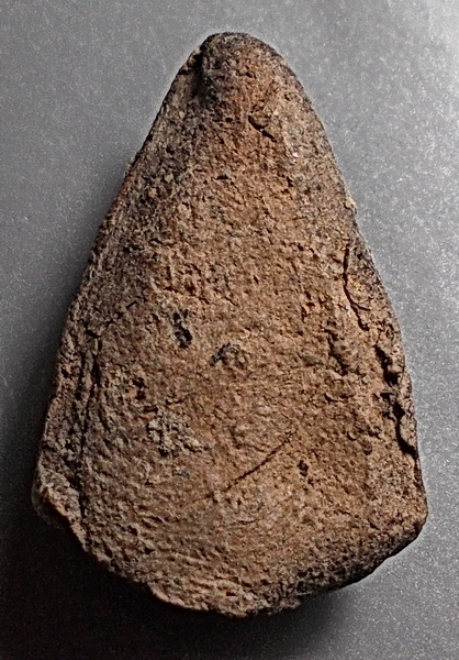 พระกรุวัดตะไกร เนื้อดินมีรักทอง อยุธยา พิมพ์หน้าครุฑ