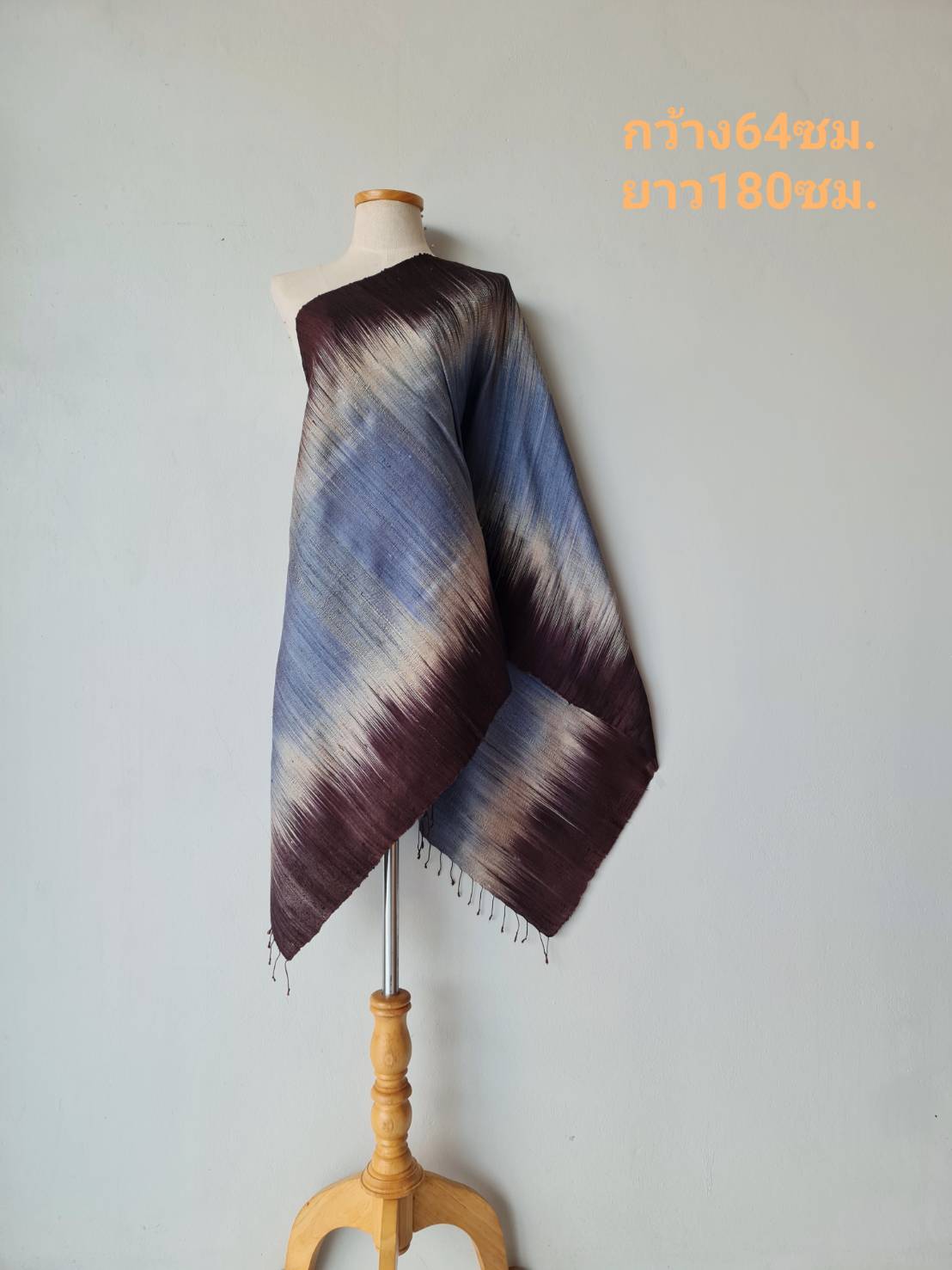 ผ้าคลุมไหล่ผ้าไหม ไหมแท้ เนื้อหยาบนุ่ม ขนาด 64x180ซม.สีแดงเม็ดมะขาม-สีฟ้าเทา รหัส ZM-119-1113682