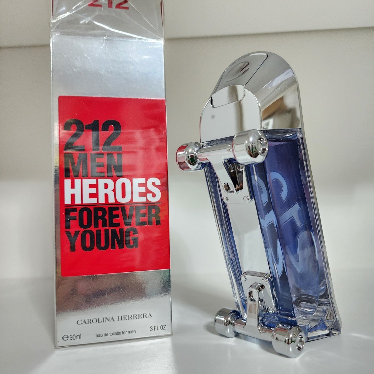 น้ำหอมแท้แบ่งขาย Carolina Herrera 212 Heroes Forever Young EDT 💕Travel Size แบบทดลอง