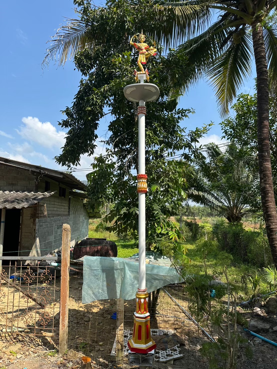 เสาไฟประติมากรรมมโนราห์ “DOS‑K‑40” สูง 4 เมตร สวยงาม ทนทาน ตรงสเปค ติดตั้งง่าย รับประกันคุณภาพ