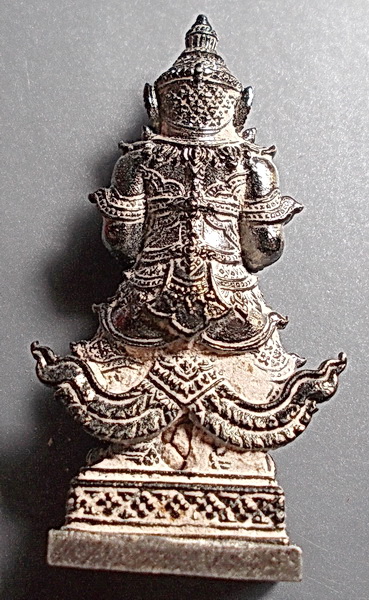 ท้าวเวสสุวรรณ หน้ายักษ์ รุ่น ยกฐานะทองนำโชค หลวงพ่อทอง (ลูกศิษย์ หลวงพ่อคูณ) วัดบ้านไร่ กล่องเดิม