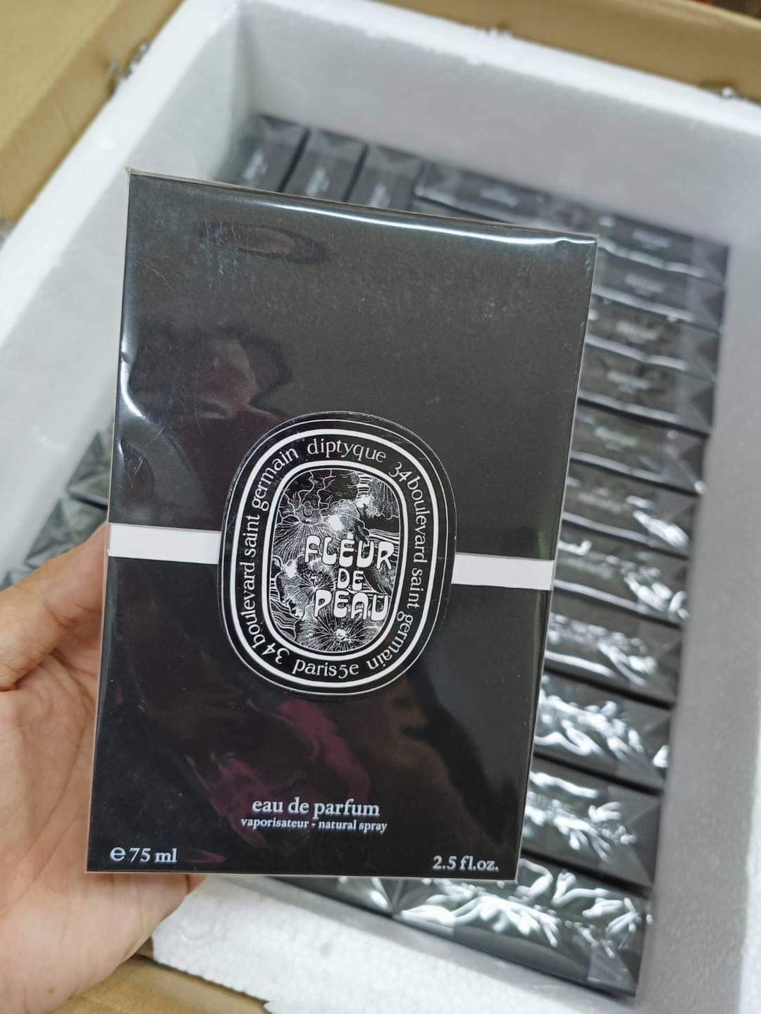น้ำหอมแท้ Diptyque Fleur De Peau EDP 75ml กล่องซีล