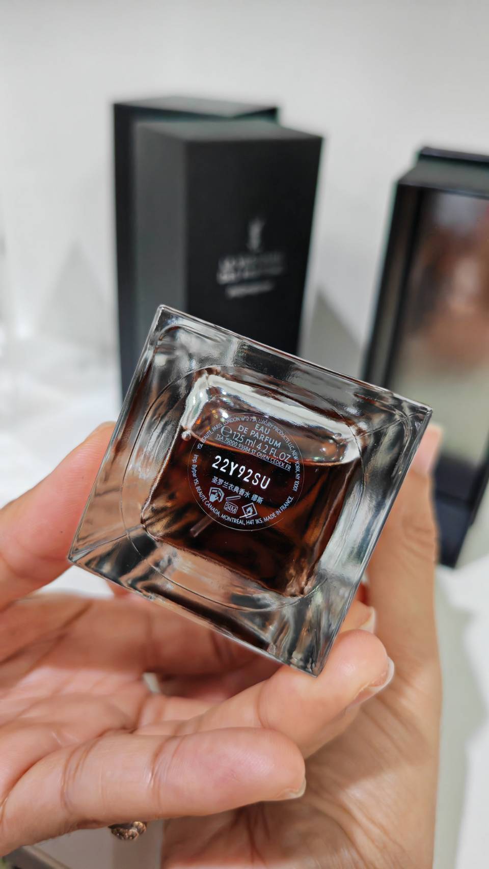 น้ำหอมแท้แบ่งขาย YSL Jumpsuit Vibrant Magnolia (Le Vestiaire des Parfums)