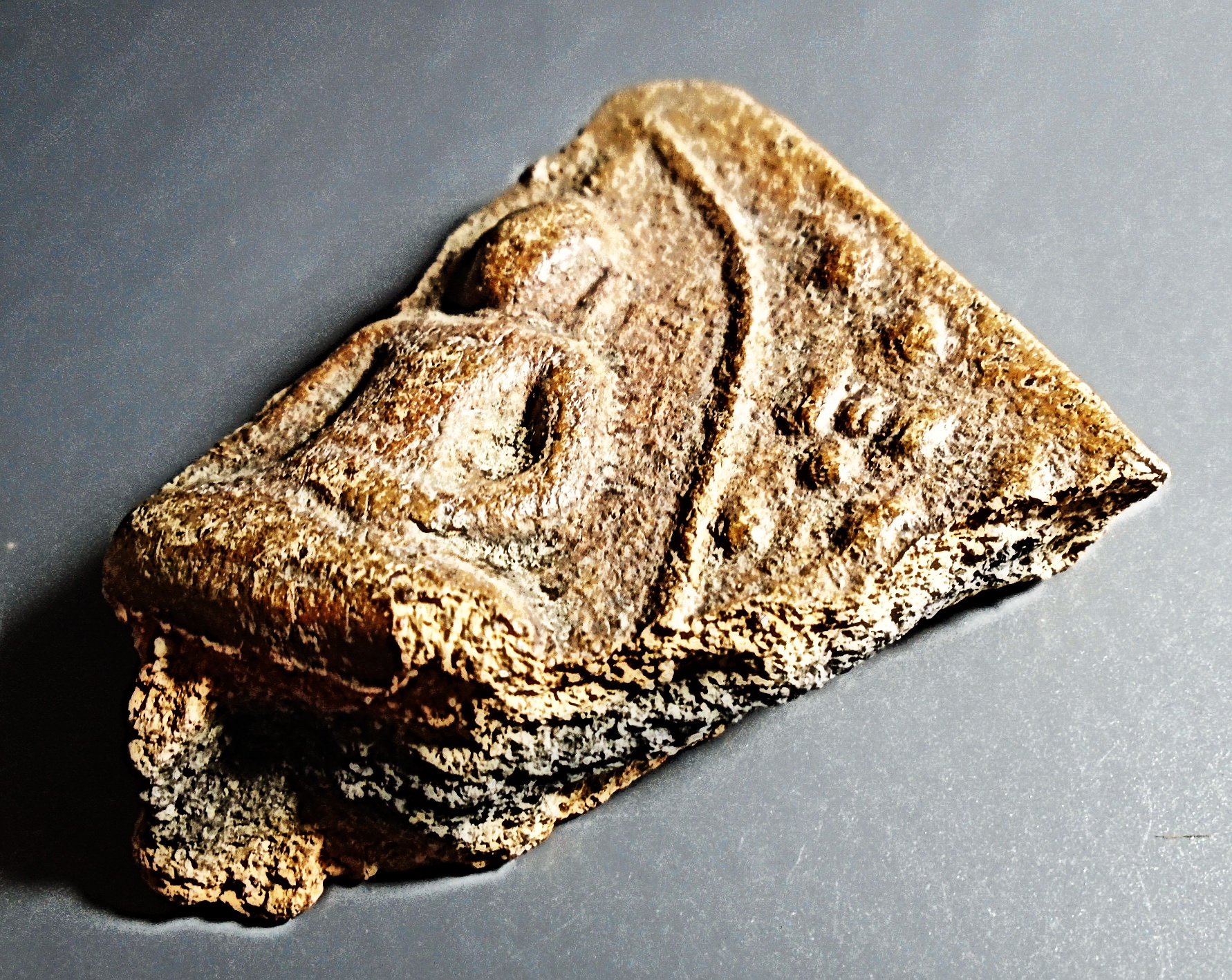 ชิ้นส่วนพระแผงตัด เนื้อดิน กรุวัดกระชาย อยุธยา