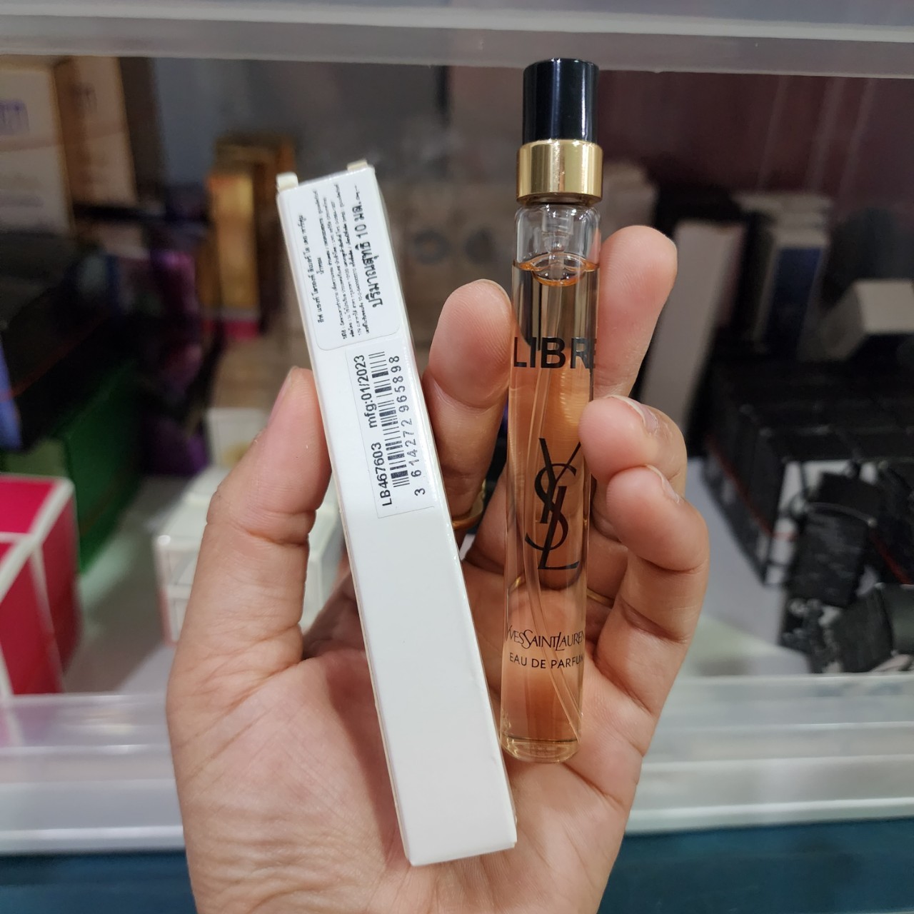 น้ำหอมจิ๋วมินิ YSL Libre EDP 10ml หัวสเปรย์ มีกล่องป้ายไทย ( Mini Perfume น้ำหอมขนาดพกพา) น้ำหอมจิ๋วมินิแบบทดลองแบบสเปรย์ พกพาก็สะดวกใช้ฉีดตามจุดชีพจร