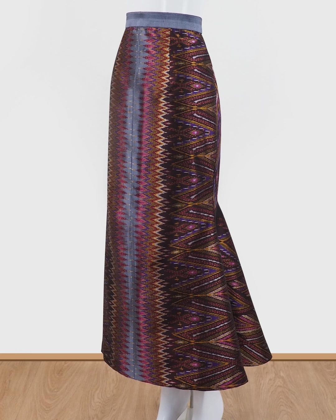 สั่งตัดเย็บกระโปรงผ้าไหม (ไม่รวมผ้า) รหัส CUT-51-121266