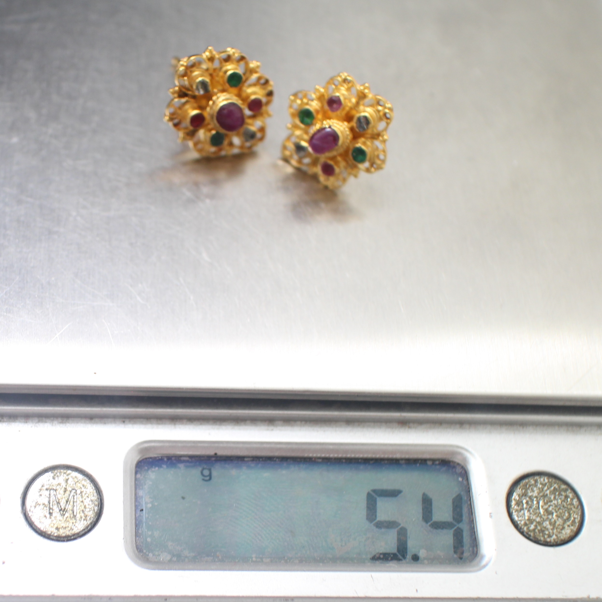 ER25257 ต่างหูพลอยสามสี ทับทิม มรกต เพชรซีก ทองแท้ 90% นน.รวม 5.4 กรัม