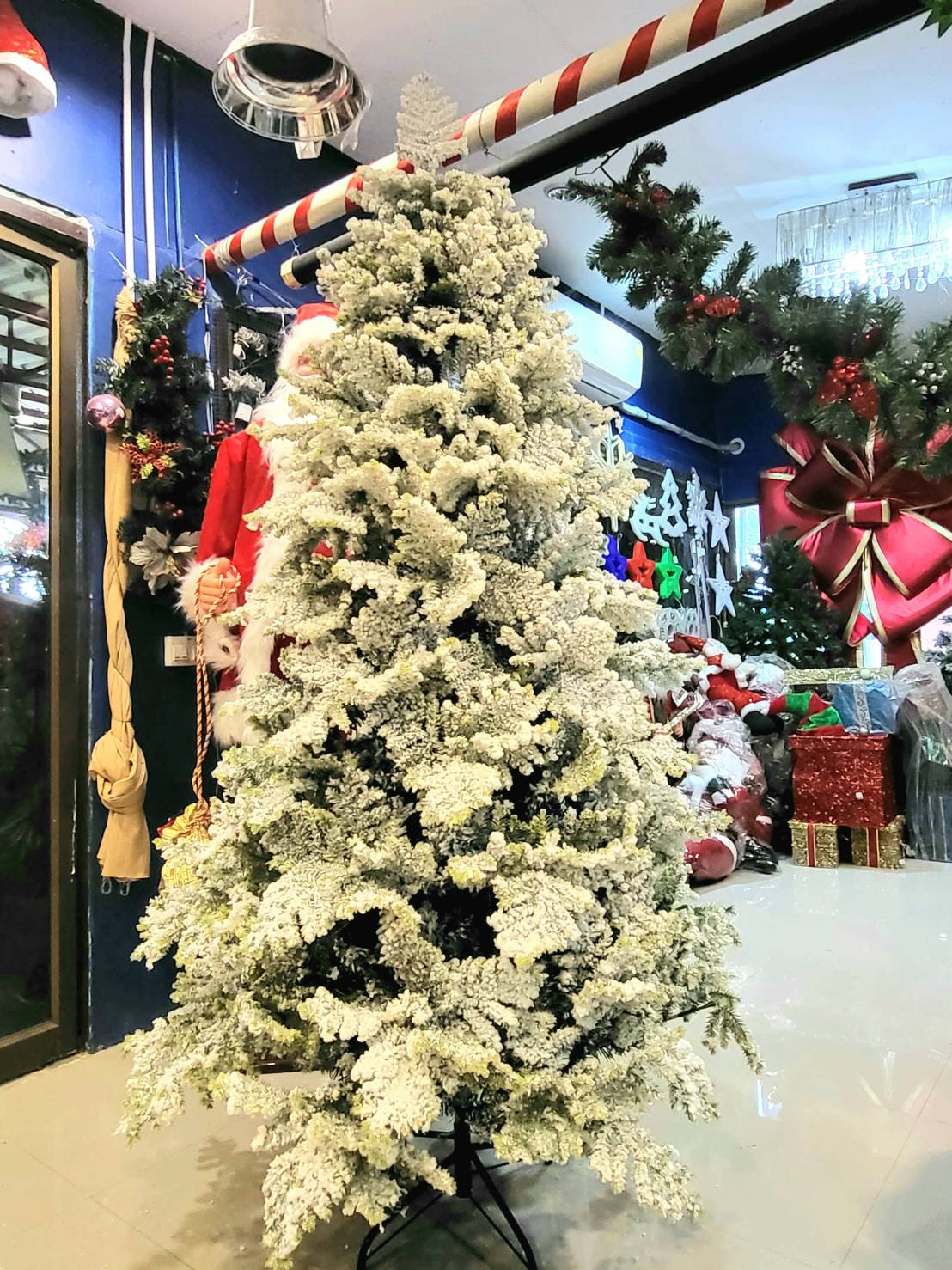 รูปแบบ ต้นคริสต์มาสปลอม พ่นหิมะ สินค้าและบริการ ดีๆ จาก www.christmasgoogle.com