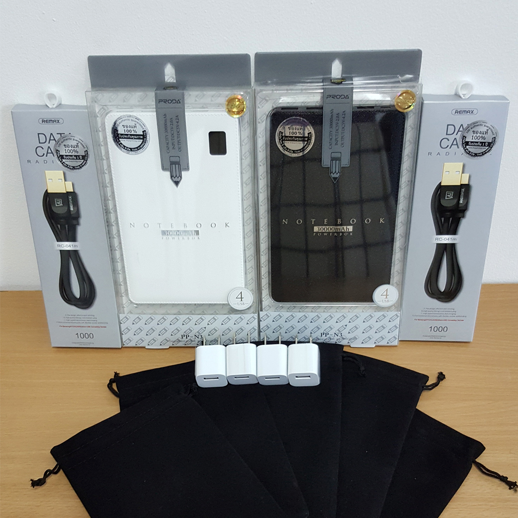 Remax Proda Power bank แบตสำรอง 30000 mAh 4USB+ของแถม3รายการ ซอง-สายชาร์ต-หัวชาร์ต