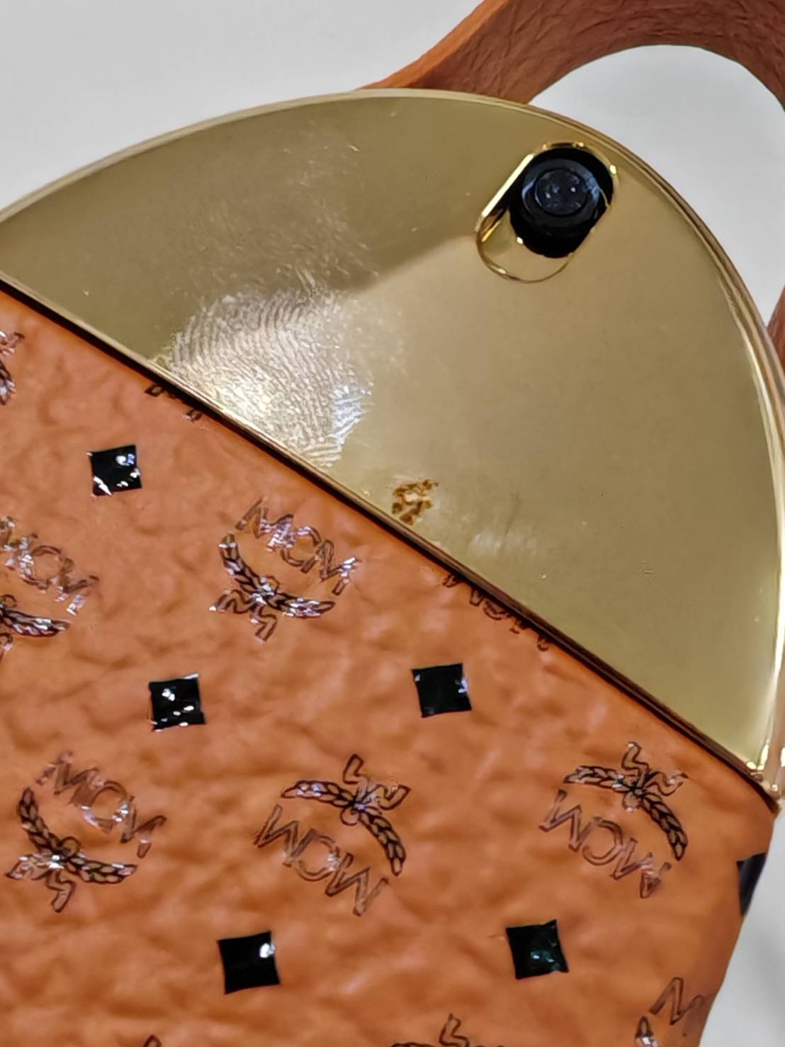 น้ำหอมแท้ MCM Eau de Parfum 75ml กล่องเทสเตอร์ โคเมี่ยมดำ1จุด