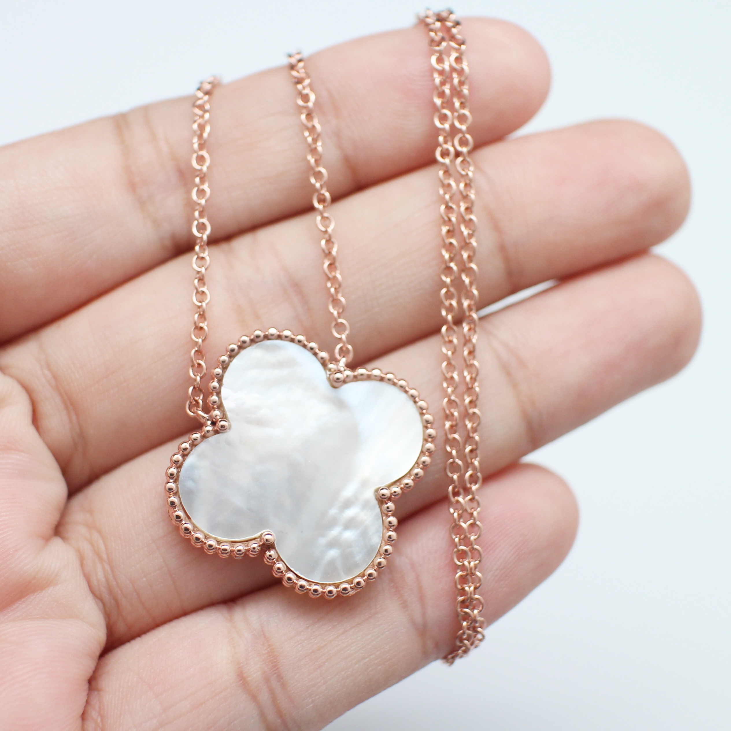 NL25019 สร้อยคอดอกไม้เปลือกมุก ทองแท้ 18k นน.รวม 8.4 กรัม ยาว 17 นิ้ว