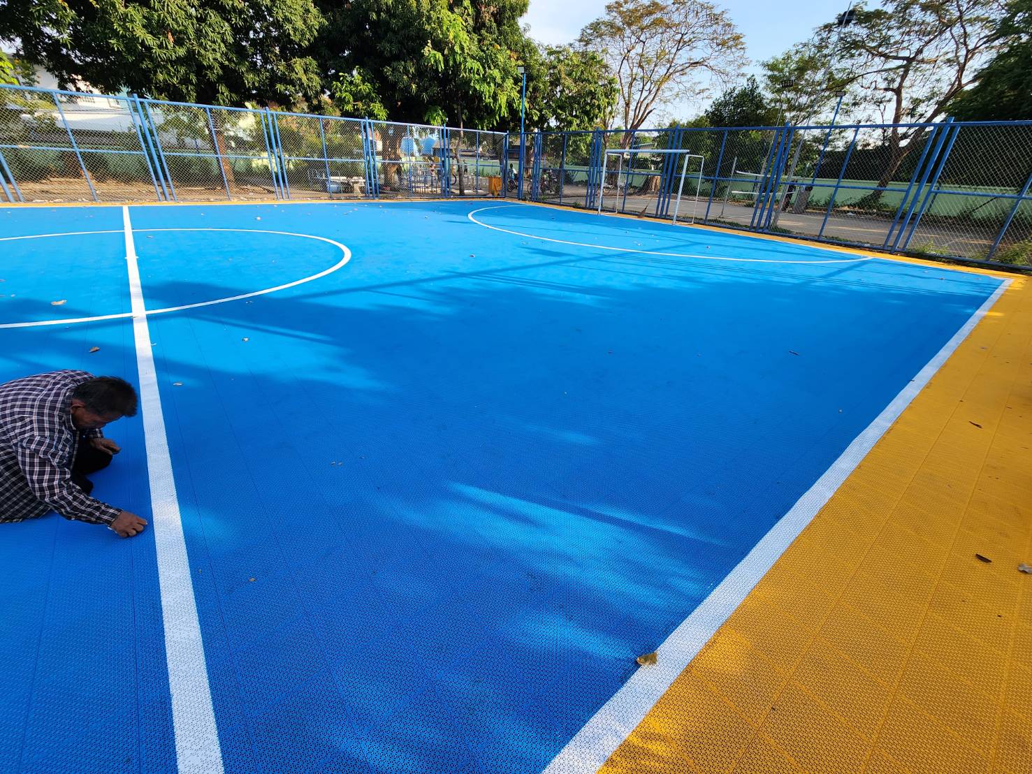 พื้นสนามบาส ไวนิลpvc ใช้ในร่ม รับแรงกระแทกได้ดี