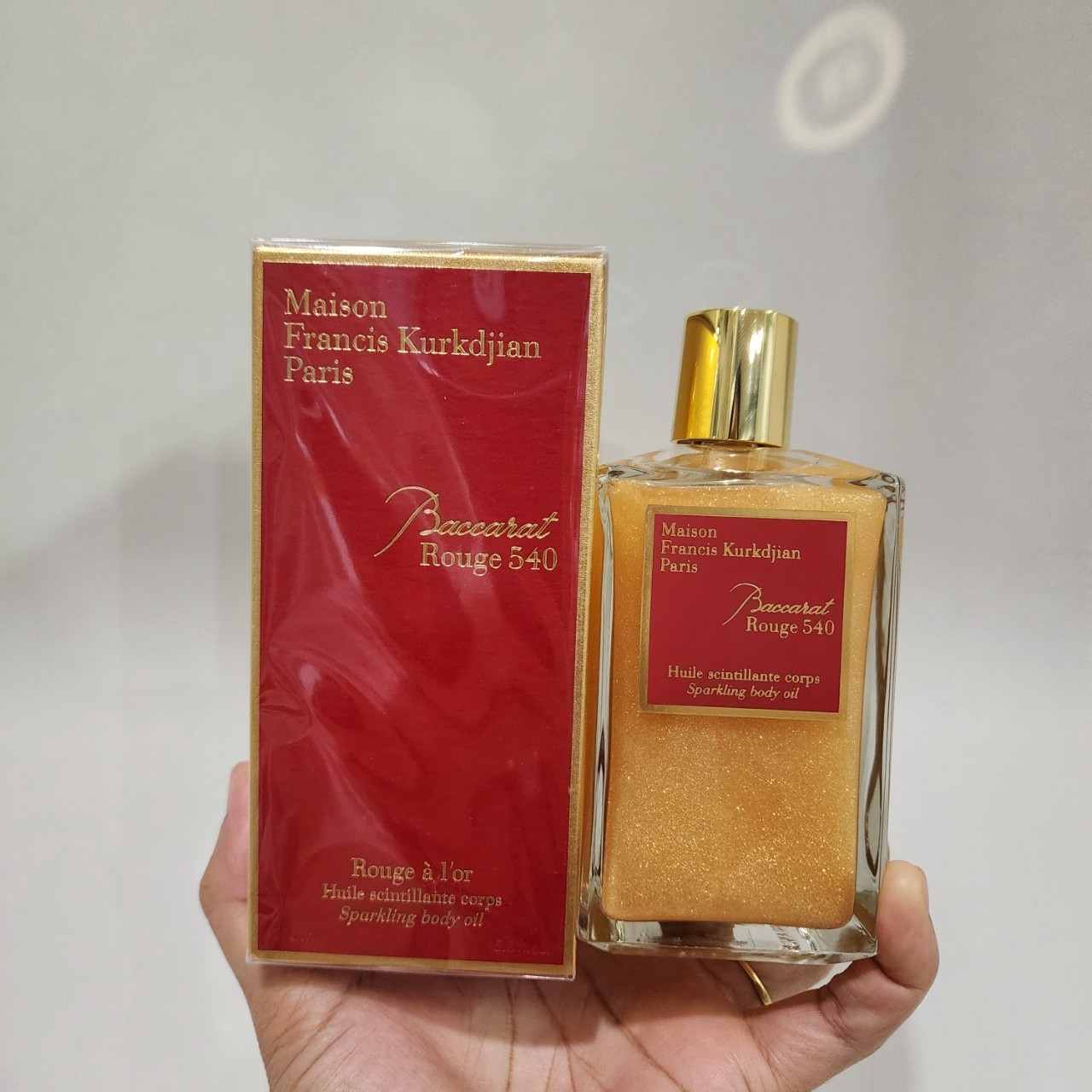 MFK BR 540 Huile scintillante corps Sparkling body oil 200ml กล่องซีล