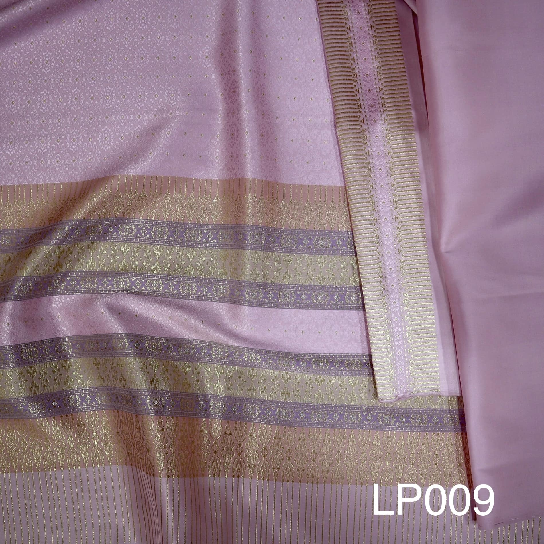 (ผ้าชุด) ผ้าไหมยกดอกลำพูน (สีพื้น 2เมตร+ลาย 2.4เมตร) สีชมพู รหัส N90-AA-LP009
