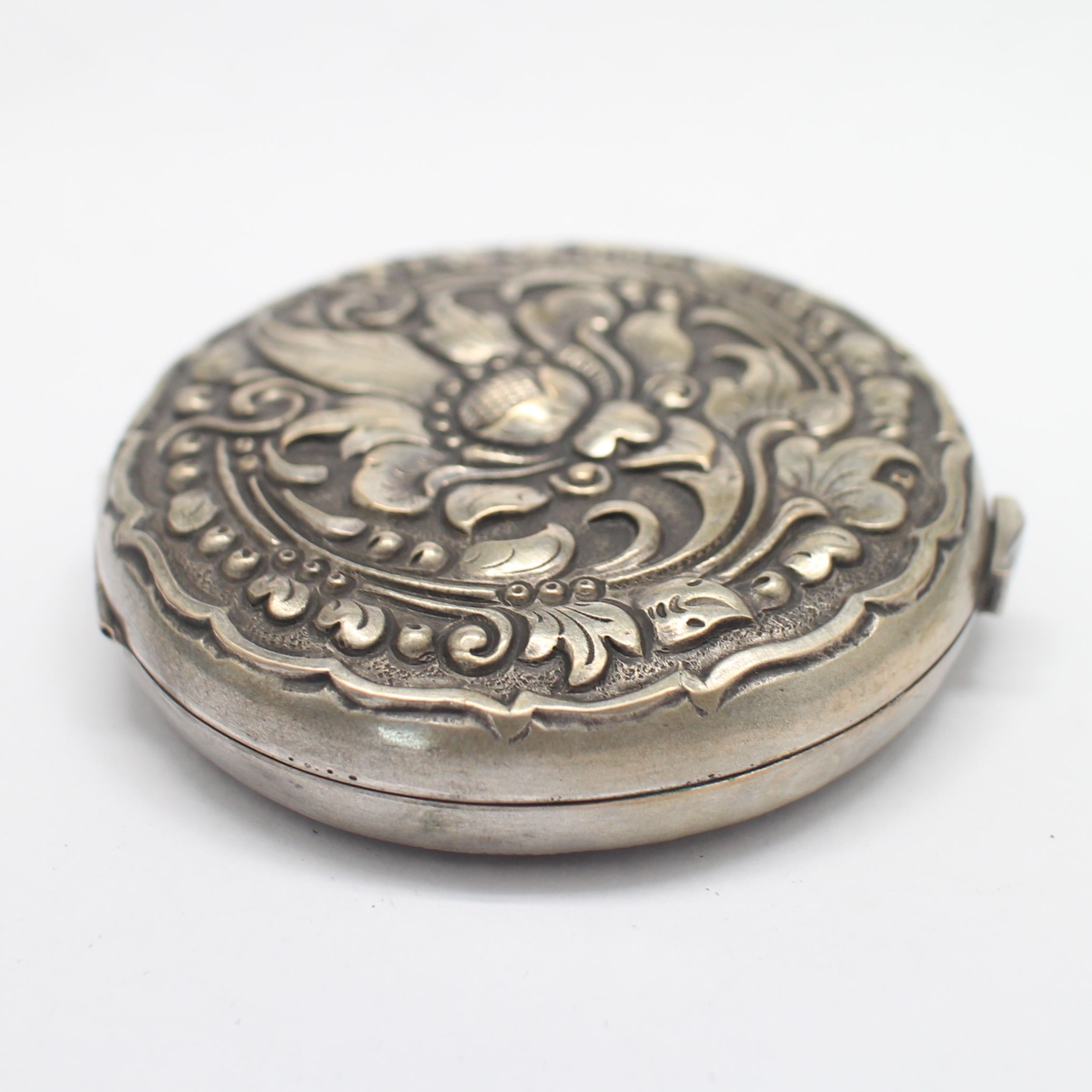 SI297 ตลับแป้งเงิน เงินแท้ 60% นน. 82.5 กรัม