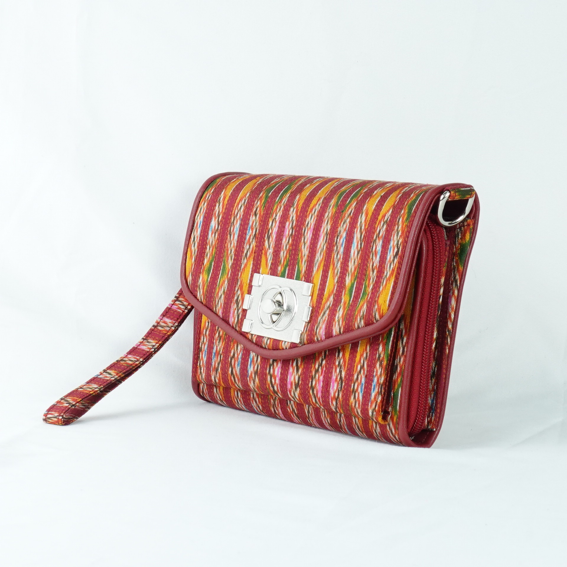 กระเป๋าถือไหมแท้ทรงคลัทช์ พร้อมสายสะพาย ขนาด 15x20ซม.สีแดง รหัส GO-TT-060568164