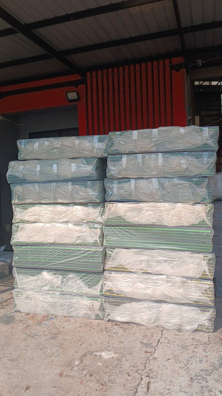 แผ่นโฟมจิ๊กซอว์ปูพื้น สนามมวย เทควันโด ขนาด 1 x 1 m ราคาเริ่มที่ 200 บาท