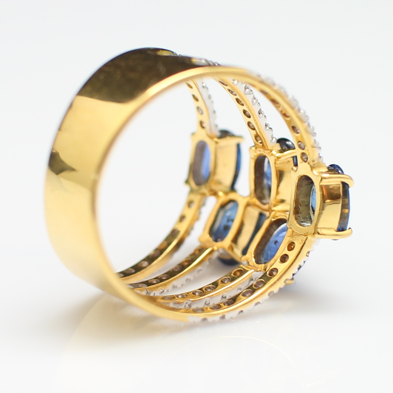 RG250146 แหวนไพลินไขว้ เพชรแท้ 50 เม็ด 0.40 กะรัต ทองแท้ 90% นน.รวม 6.2 กรัม ขนาดแหวน 56