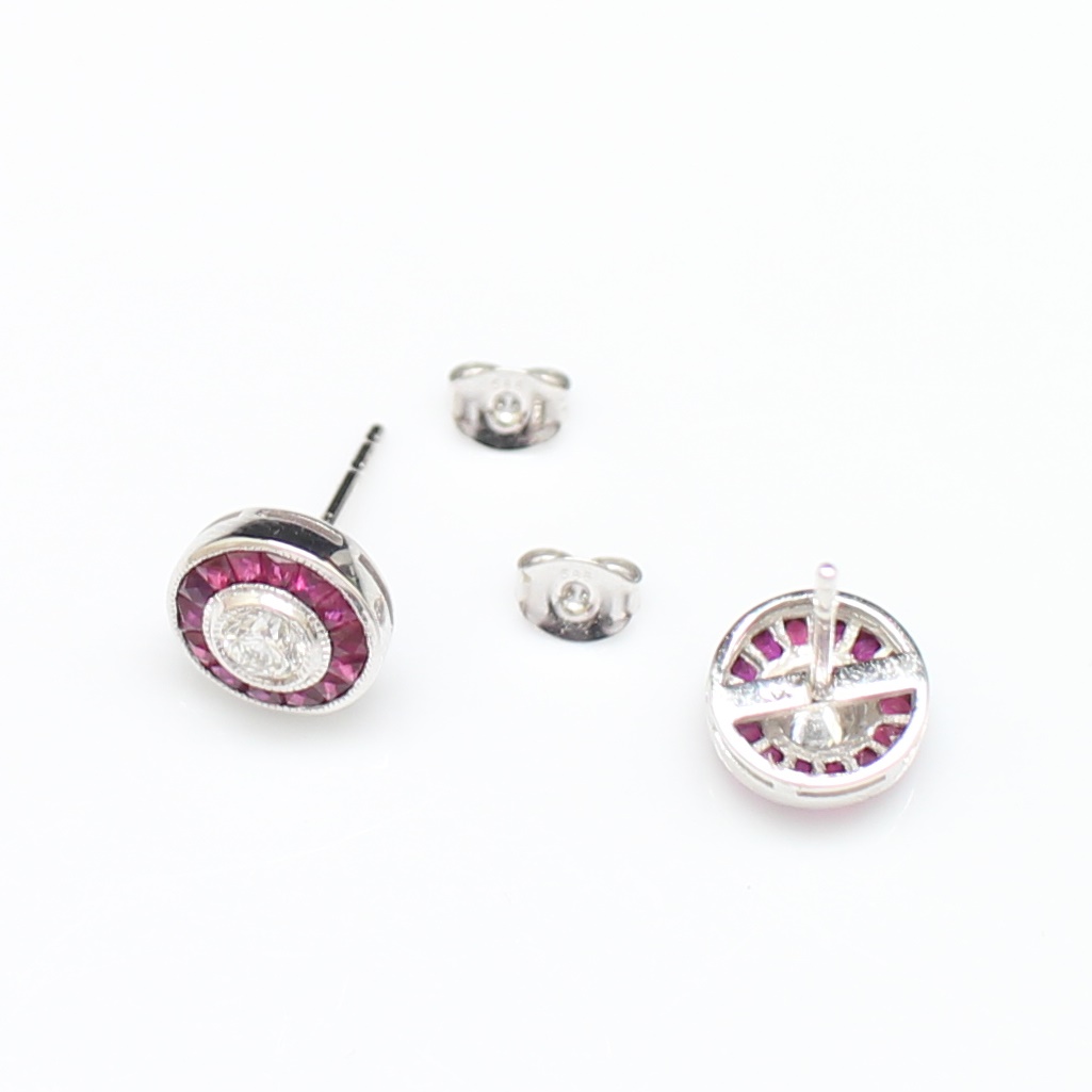 ER25276 ต่างหูทับทิมล้อมเพชร เพชรแท้ 2 เม็ด 0.42 กะรัต ทับทิม 1.02 กะรัต ทองแท้ 14k นน.รวม 2.2 กรัม