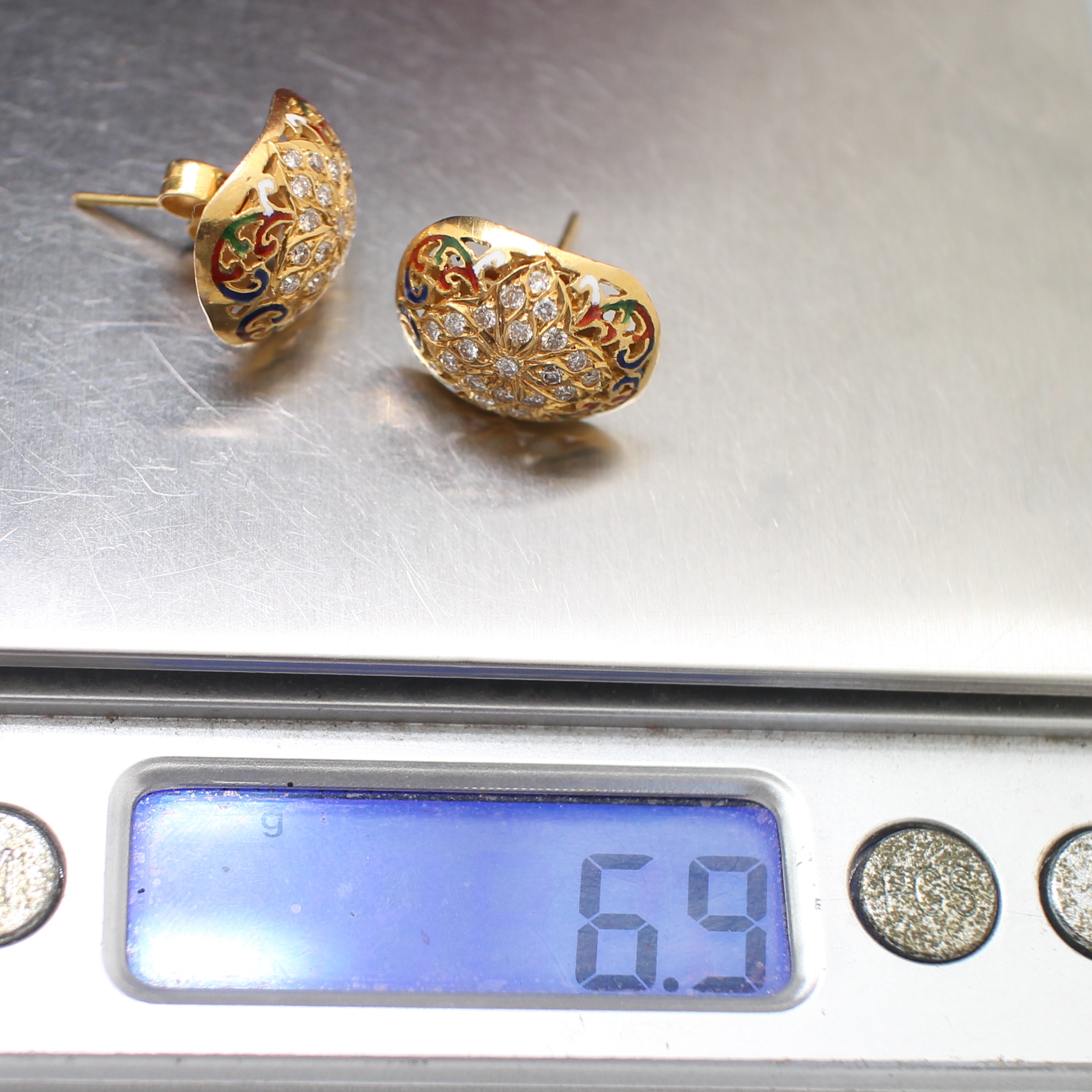 ER25352 ต่างหูทองลงยา ฝังเพชรแท้ 42 เม็ด 0.60 กะรัต ทองแท้ 90% นน.รวม 6.9 กรัม