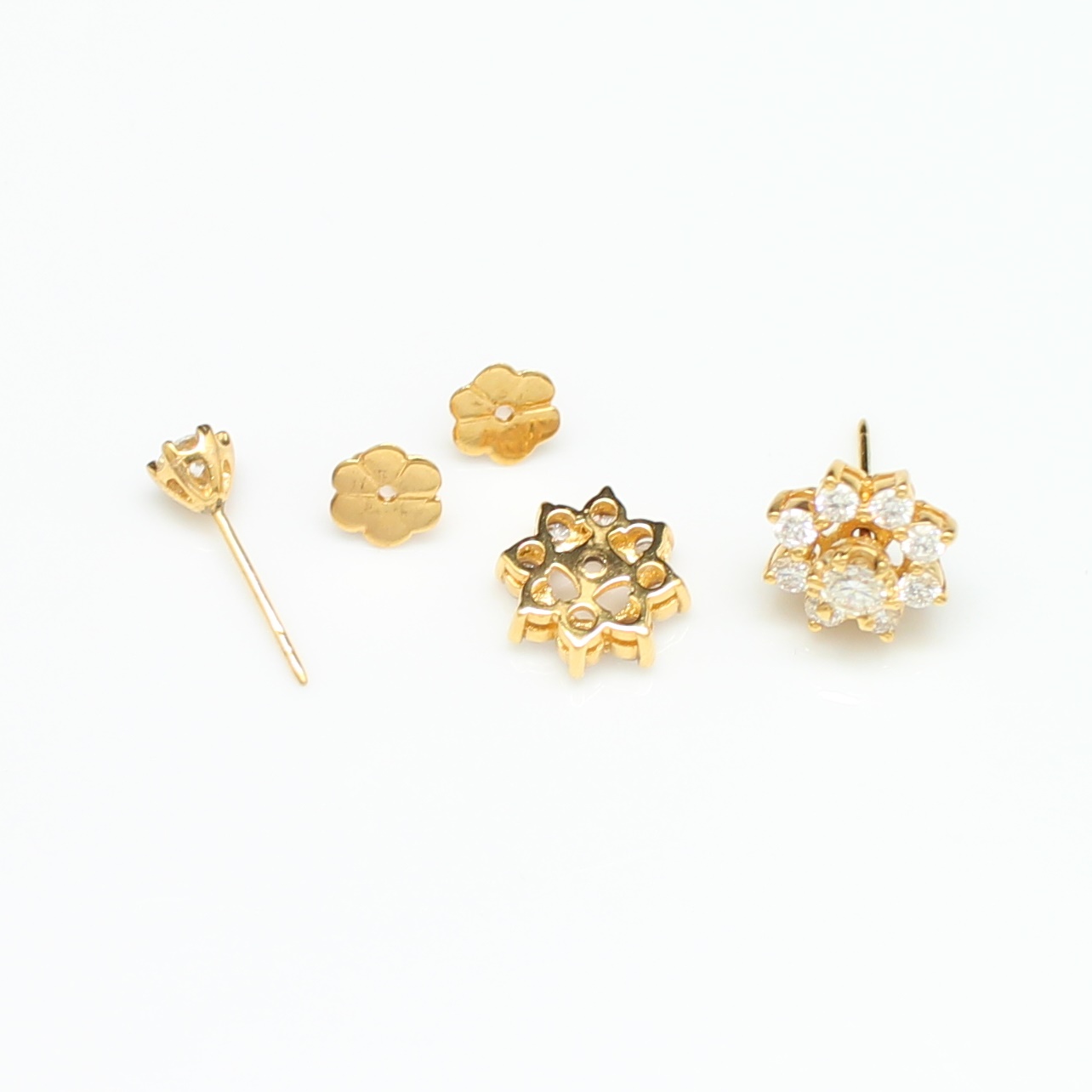 ER25137 ต่างหูเพชรดอกพิกุล แบบแจ็กเก็ต เพชรเม็ดกลาง 2 เม็ด 0.40 กะรัต ล้อมเพชร 16 เม็ด 0.80 กะรัต ทองแท้ 18k นน.รวม 4.3 กรัม เพชรขาว ไฟดี