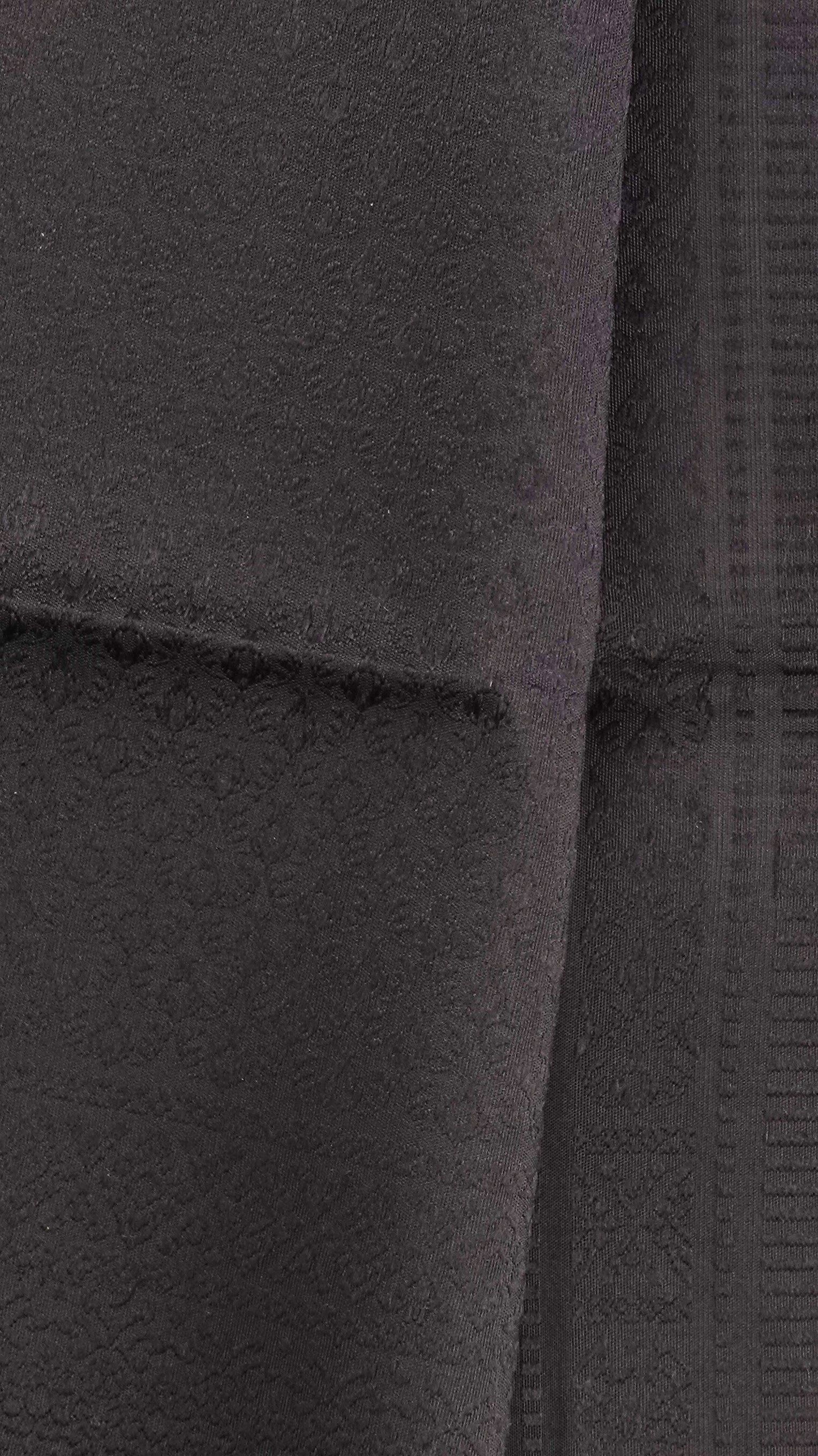 ซิ่น ผ้าไหมยกสุรินทร์ ขนาด 1x2เมตร ลายนกยูง สีดำสนิท รหัส N11-NY-0902672