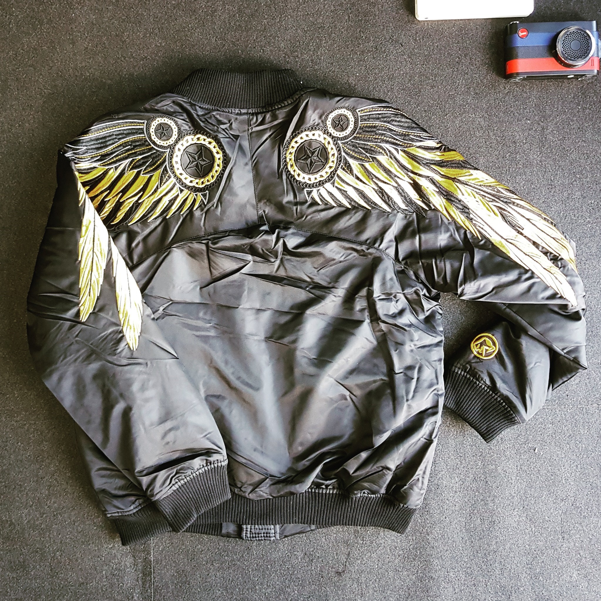 เสื้อคลุม ลายปัก