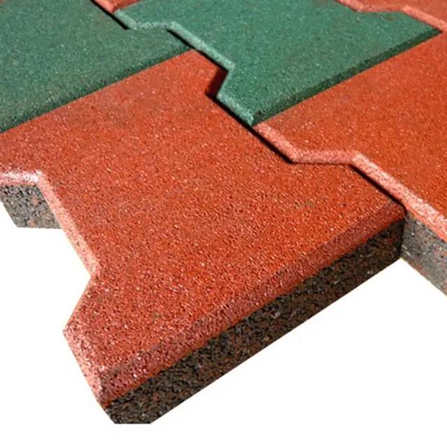 พื้นยางสังเคราะห์สนามเด็กเล่น แบบตัวหนอน หนา20mm