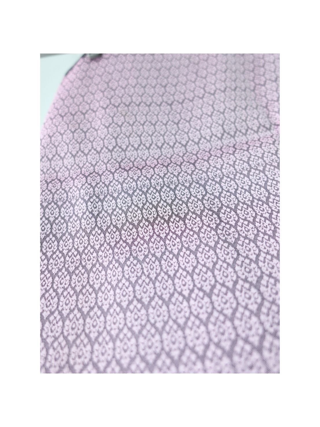 ซิ่น ผ้าไหมยกสุรินทร์ ไหมแท้ 32ตะกอ ไหมแท้100% ขนาด 1x2เมตร พื้นสีม่วงกะปิ N11-ST-072667102