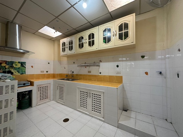 ขายบ้าน ทาวน์เฮ้าส์ 2 ชั้น หมู่บ้านทิพย์ ลาดพร้าว 101 ซอย 46 แยก 1