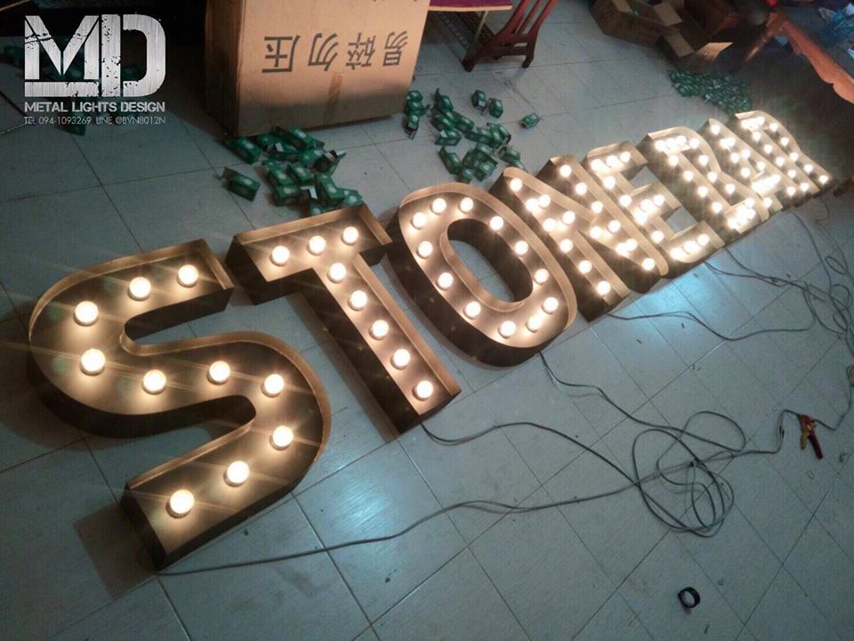 ป้ายไฟปิงปองหลอดไส้ ขนาดสูง 60 CM