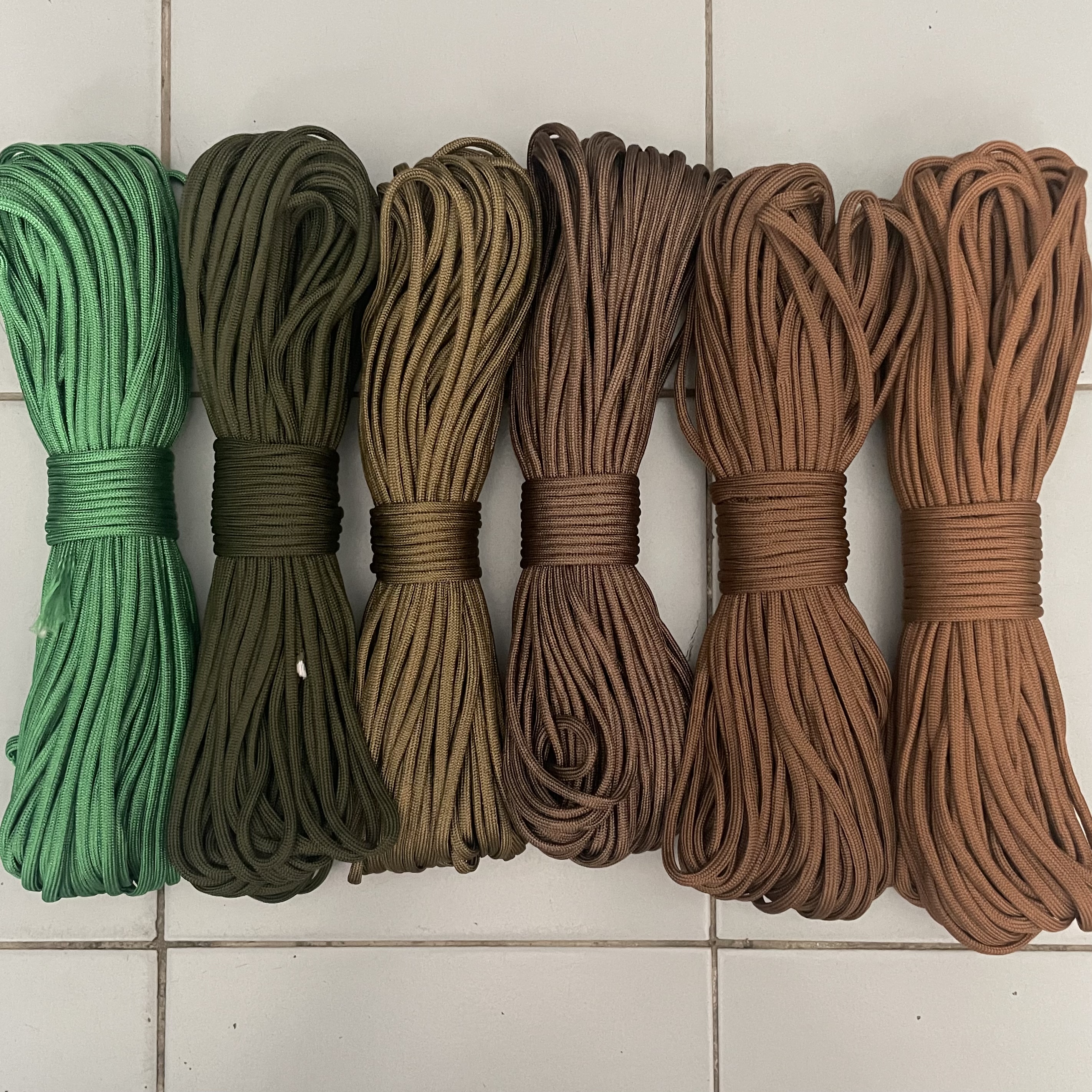 เชือก paracord 550 : solid colors ( 4mm. )