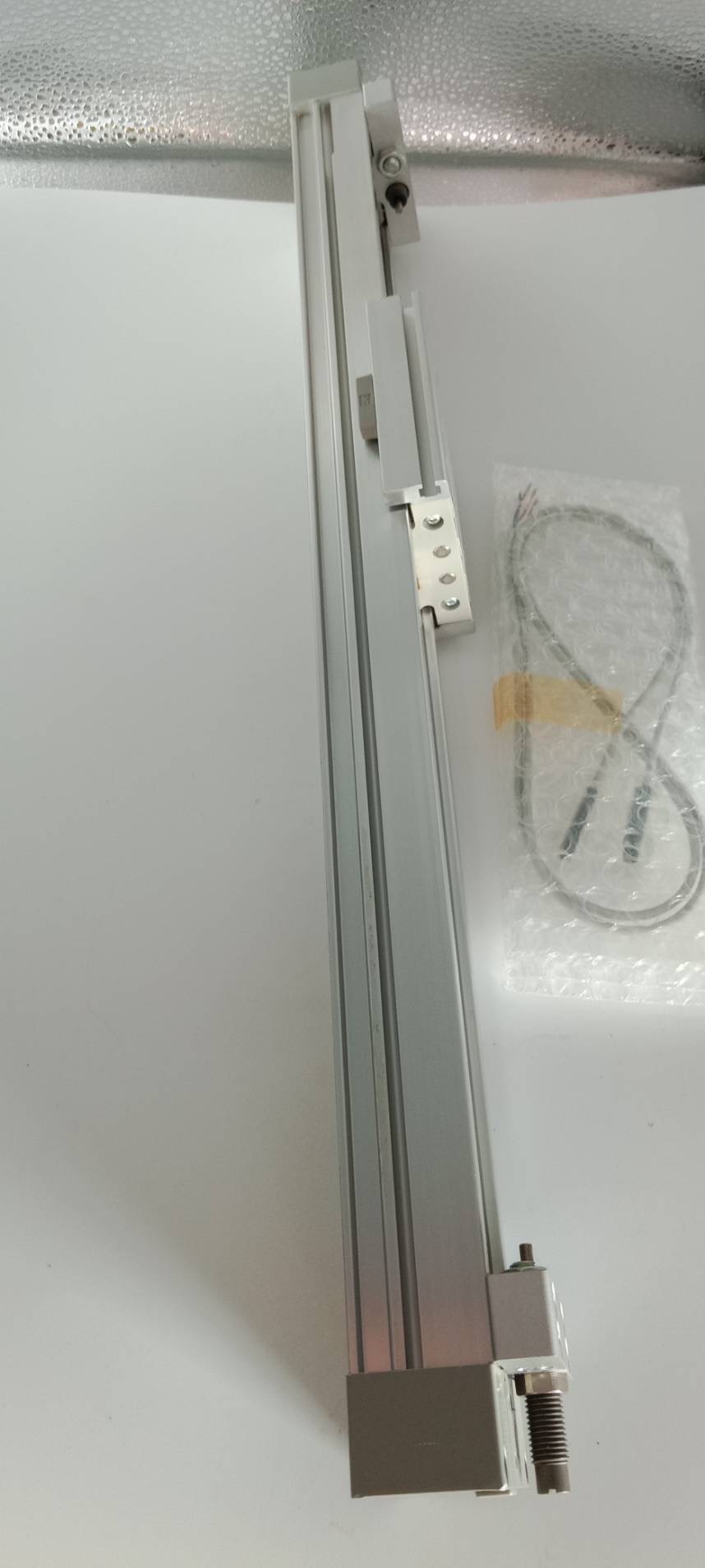 กระบอกลมSMC รุ่น MY1M16G-300L-A93