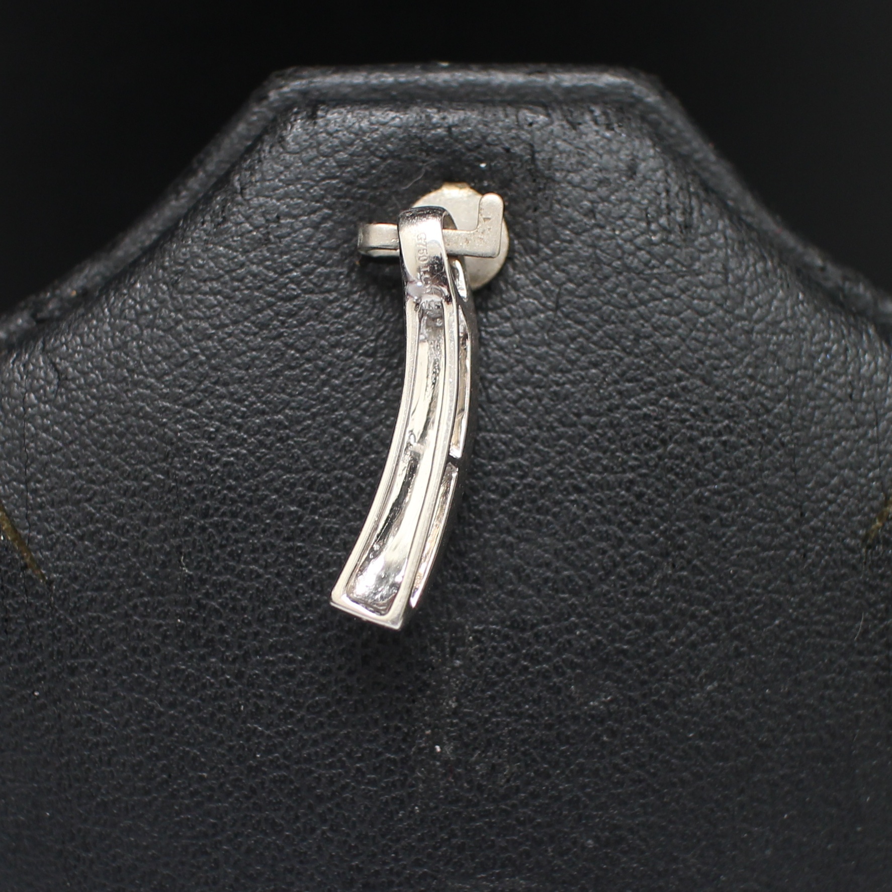 ER25447 ต่างหูพร้อมจี้โอปอลื ทองแท้ 18k นน.รวม 3.1 กรัม งานสวยไม่ซ้ำใคร