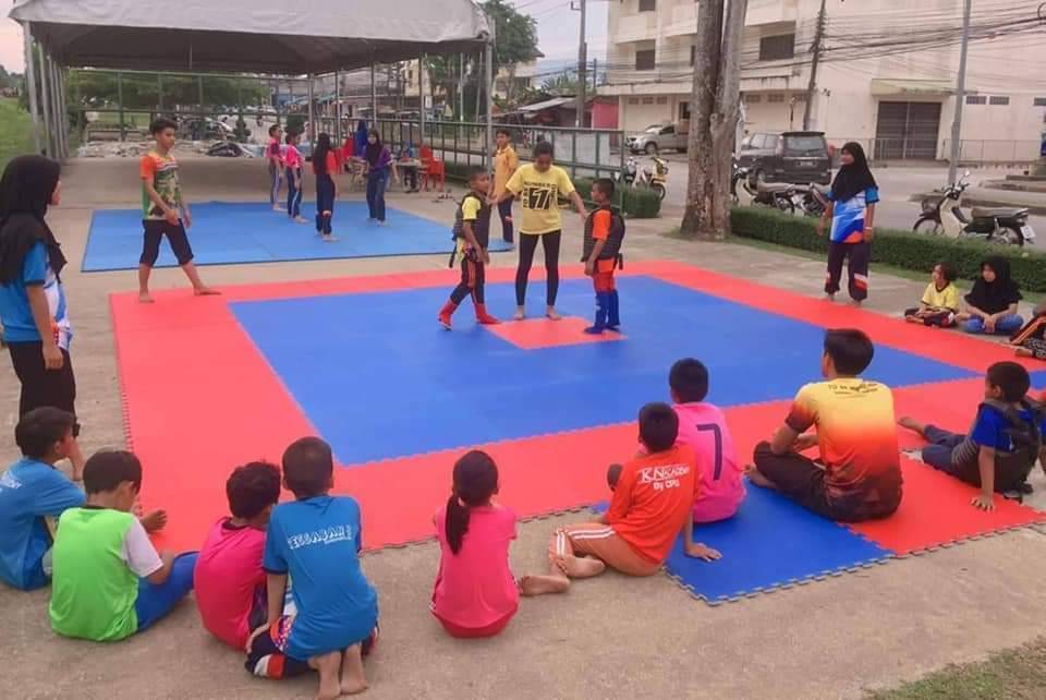 แผ่นจิ๊กซอว์ราคาถูกสุด 20 มิล ราคา 400 บาท