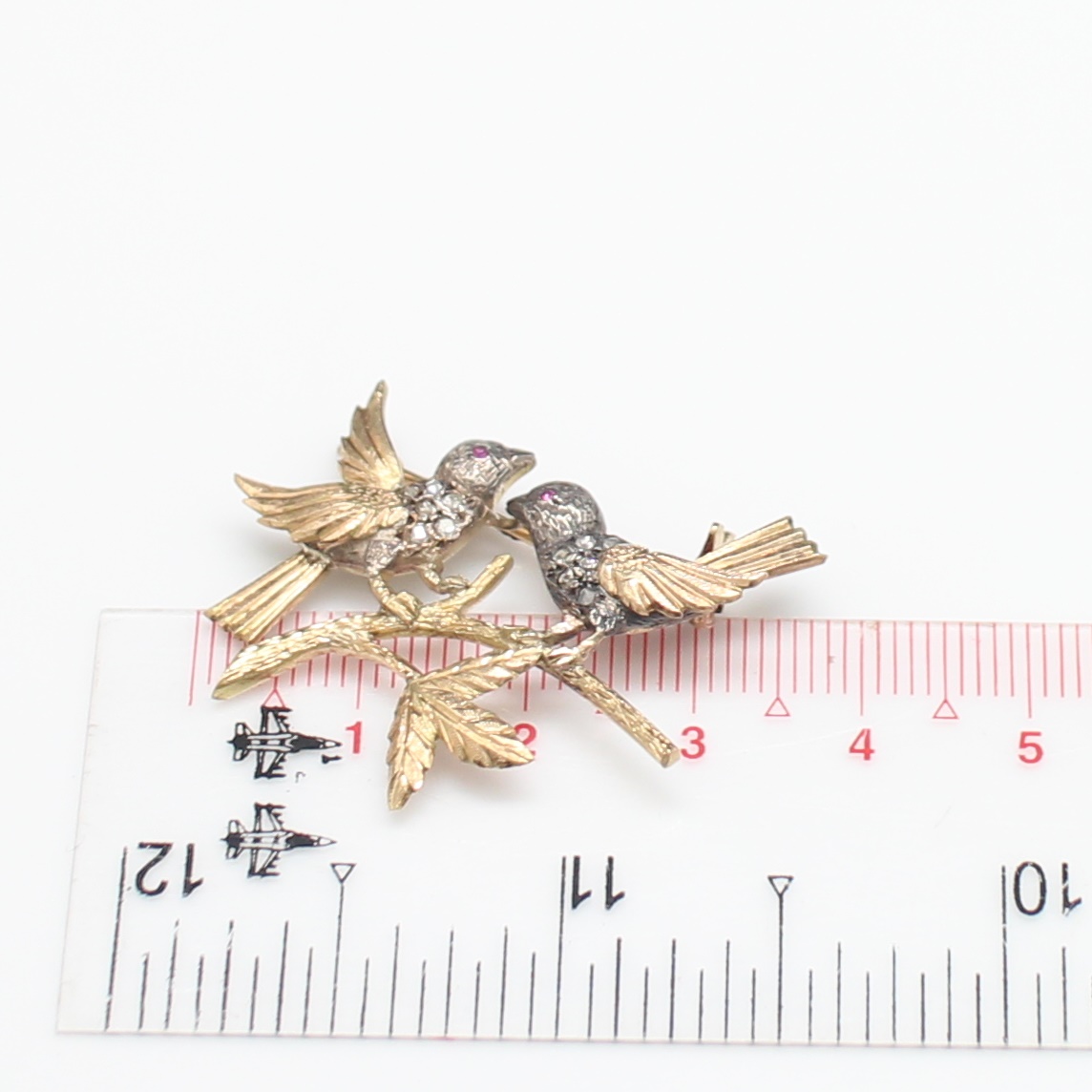 CL25013 เข็มกลัดนกคู่ ฝังเพชรแท้ ทองแท้ 14k นน.รวม 4.6 กรัม