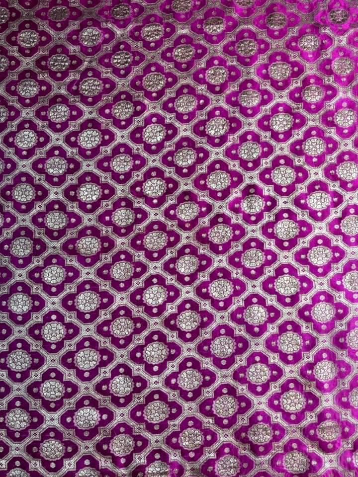 ซิ่น ผ้าปาโตล่า เส้นยืนไหมแท้ ขนาด 140x480ซม. พื้นสีชมพู รหัส N9-SIL-GK9