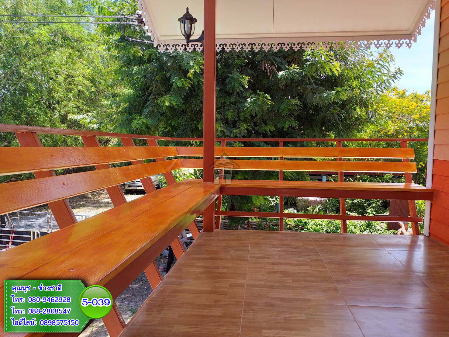 5-039 บ้านน็อคดาวน์ หลังใหญ่ ทรงจั่วมุกซ้อนสีส้ม