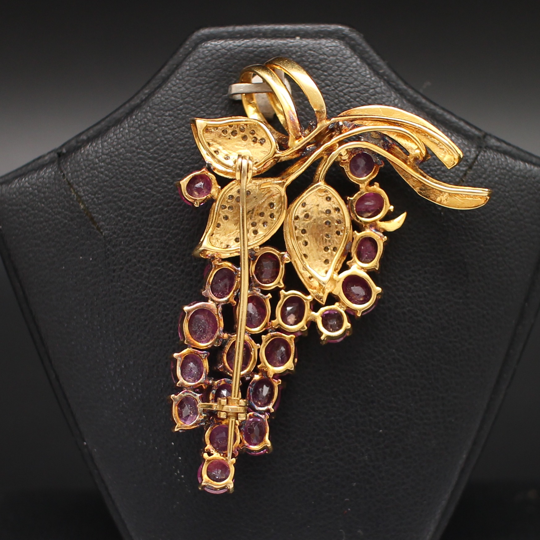 CL25032 เข็มกลัดพ่วงองุ่นทับทิมพม่าดิบ ทองแท้ 90% นน.รวม 14.9 กรัม สวยมาก