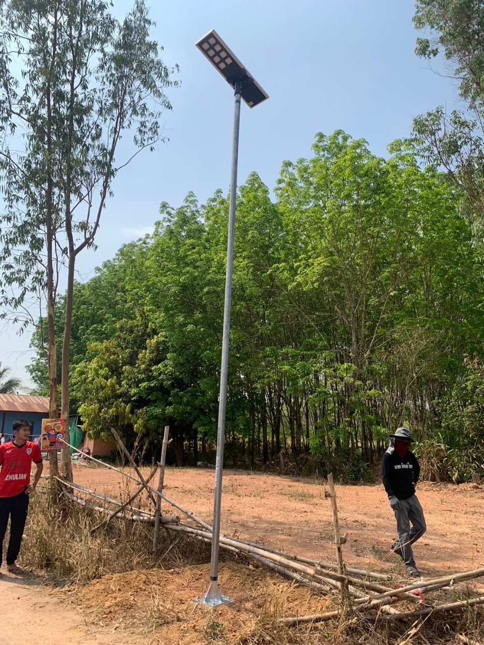 เสาไฟโซล่าเซลล์ พลังงานแสงอาทิตย์ High Brightness กันน้ำฝน IP65 60W 80W 100W 120W สูง 3, 4, 5, 6 เมตร All in one LED | DOS-SA03