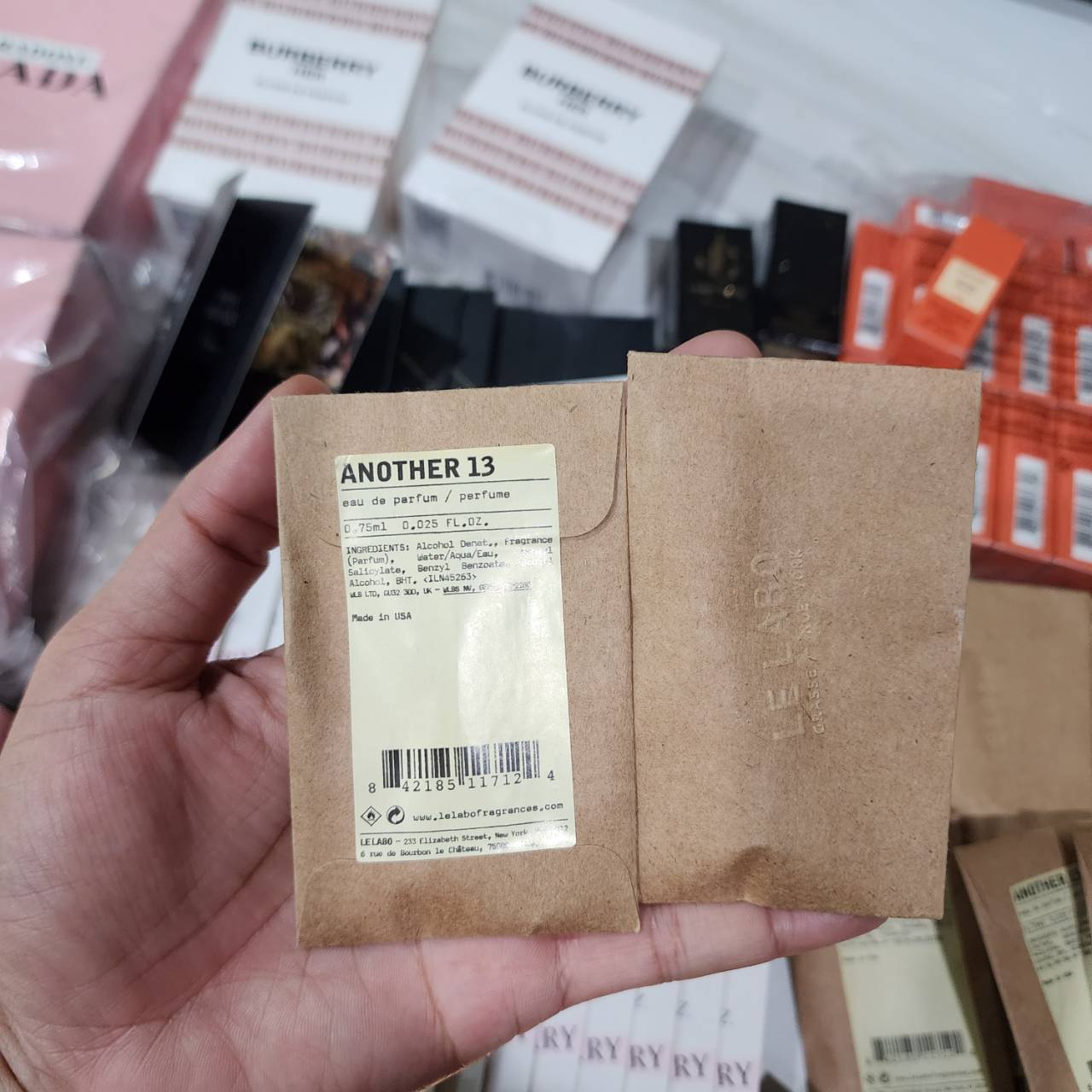 น้ำหอมไวออลหลอดทดลอง Le Labo Another 13 Eau de Parfum 0.75ml Sample Vial ขนาดทดลองแบบ VIAL ขอแกะเช็คของก่อนส่งนะคะ