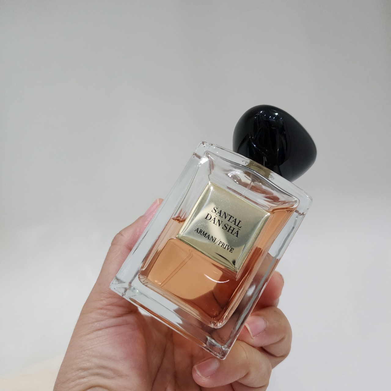 น้ำหอมแท้แบ่งขาย Giorgio Armani Prive Les Eaux - Santal Dan Sha EDT . 💕Travel Size แบบทดลอง