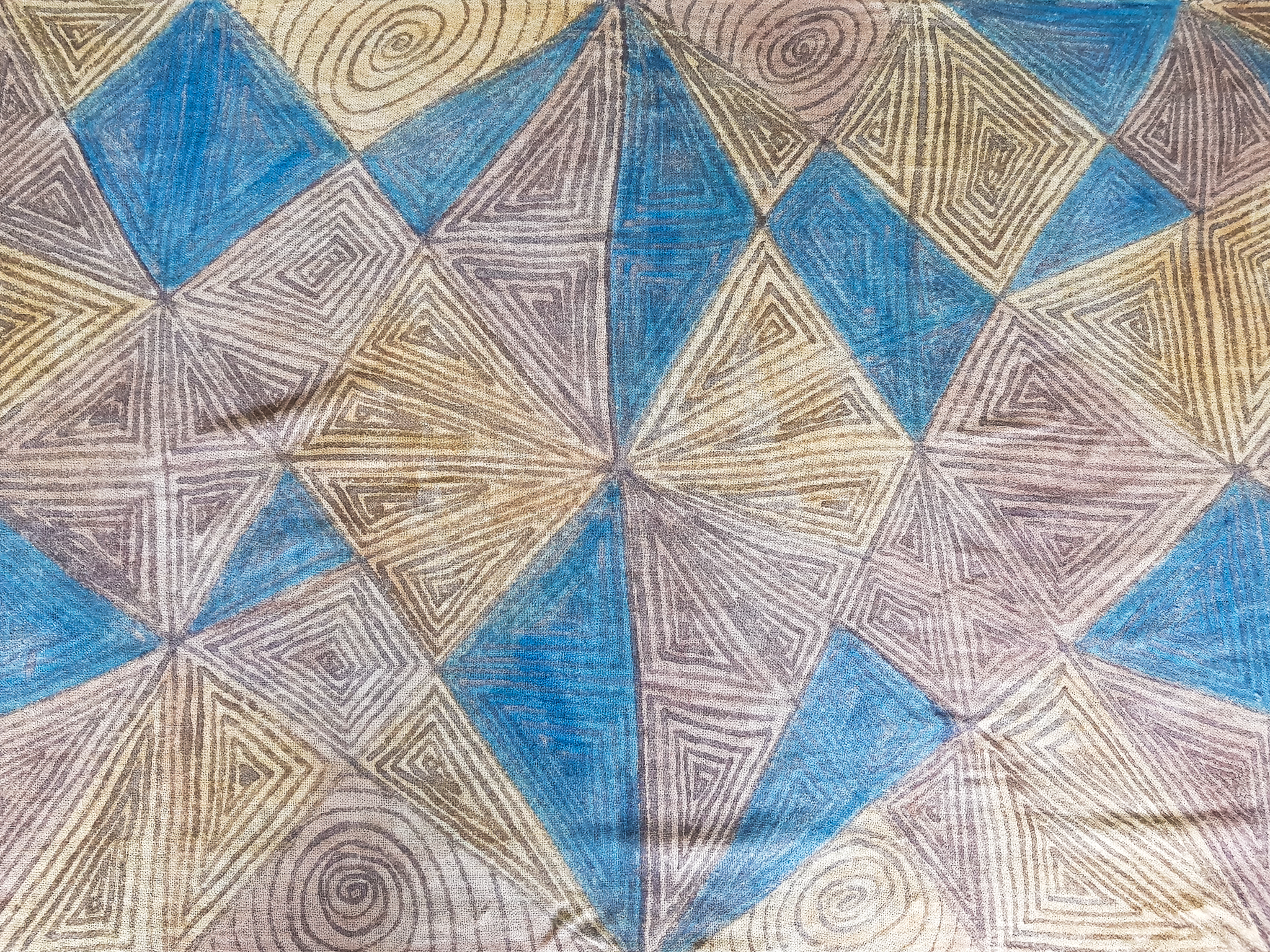 Rukbatik ผ้าผืน [ลายโครงข่ายสามเหลี่ยม ประยุกต์] ผ้าฝ้าย สีตามที่ต้องการ