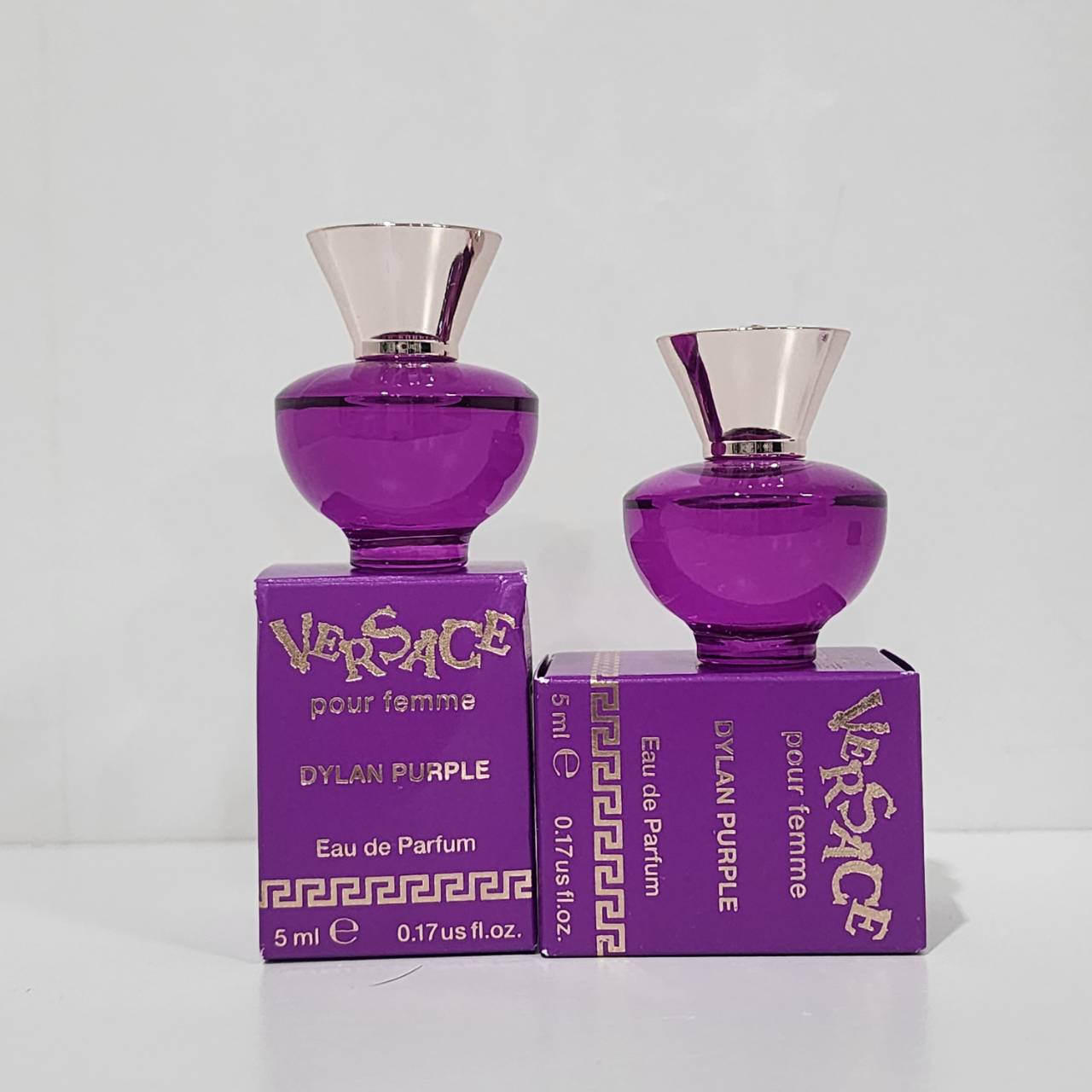 น้ำหอมจิ๋วมินิ Versace Dylan Purple EDP Pour Femme 5ml ( Mini Perfume น้ำหอมขนาดพกพา) น้ำหอมจิ๋วมินิ ขวดน่ารัก ตั้งโชว์ก็สวย พกพาก็สะดวก หัวแต้มตามจุดชีพจร