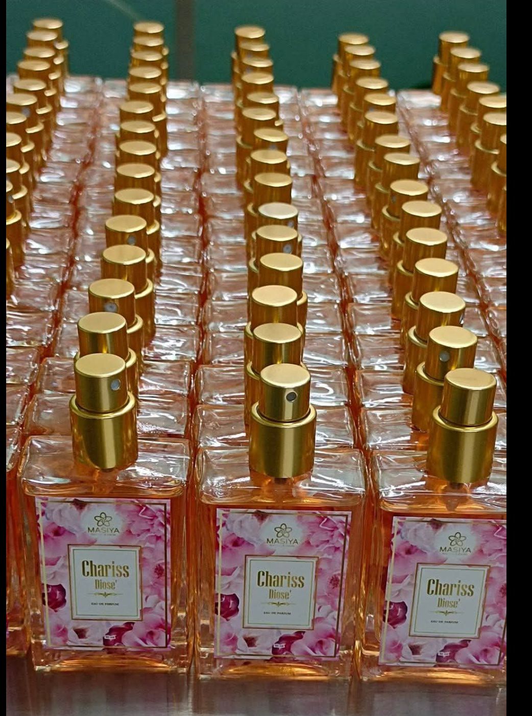 Perfume Charis (สีชมพู)