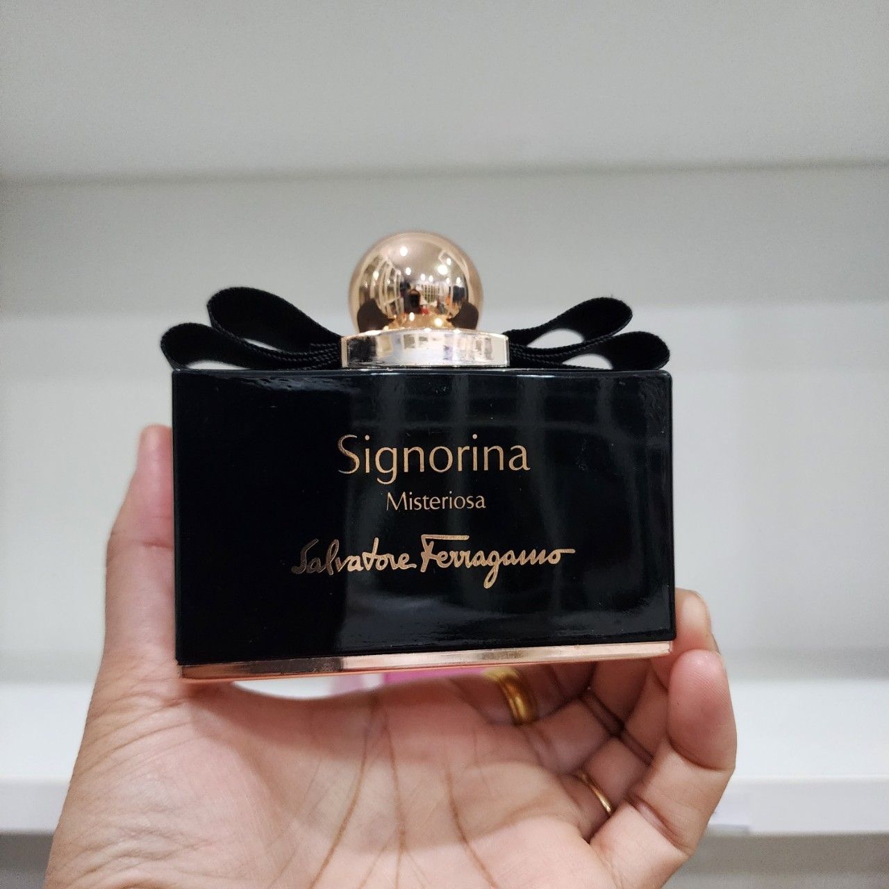 น้ำหอมแท้แบ่งขาย Salvat0re Ferragam0 Signorina Misteriosa EDT