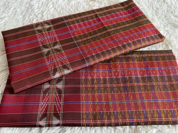 ผ้าขาวม้า มัดหมี่ ขนาด 65x200ซม. ลายโฮล พื้นสีแดง รหัส R4C-RT0712661